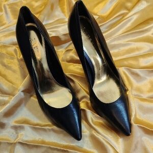Ralph Lauren Black Leather Heels Sleek Design